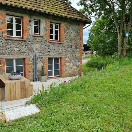 Le Montaurier Lägenhet Combrailles Exteriör bild